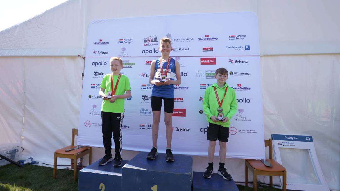 primary-boys-podium-scaled.jpg